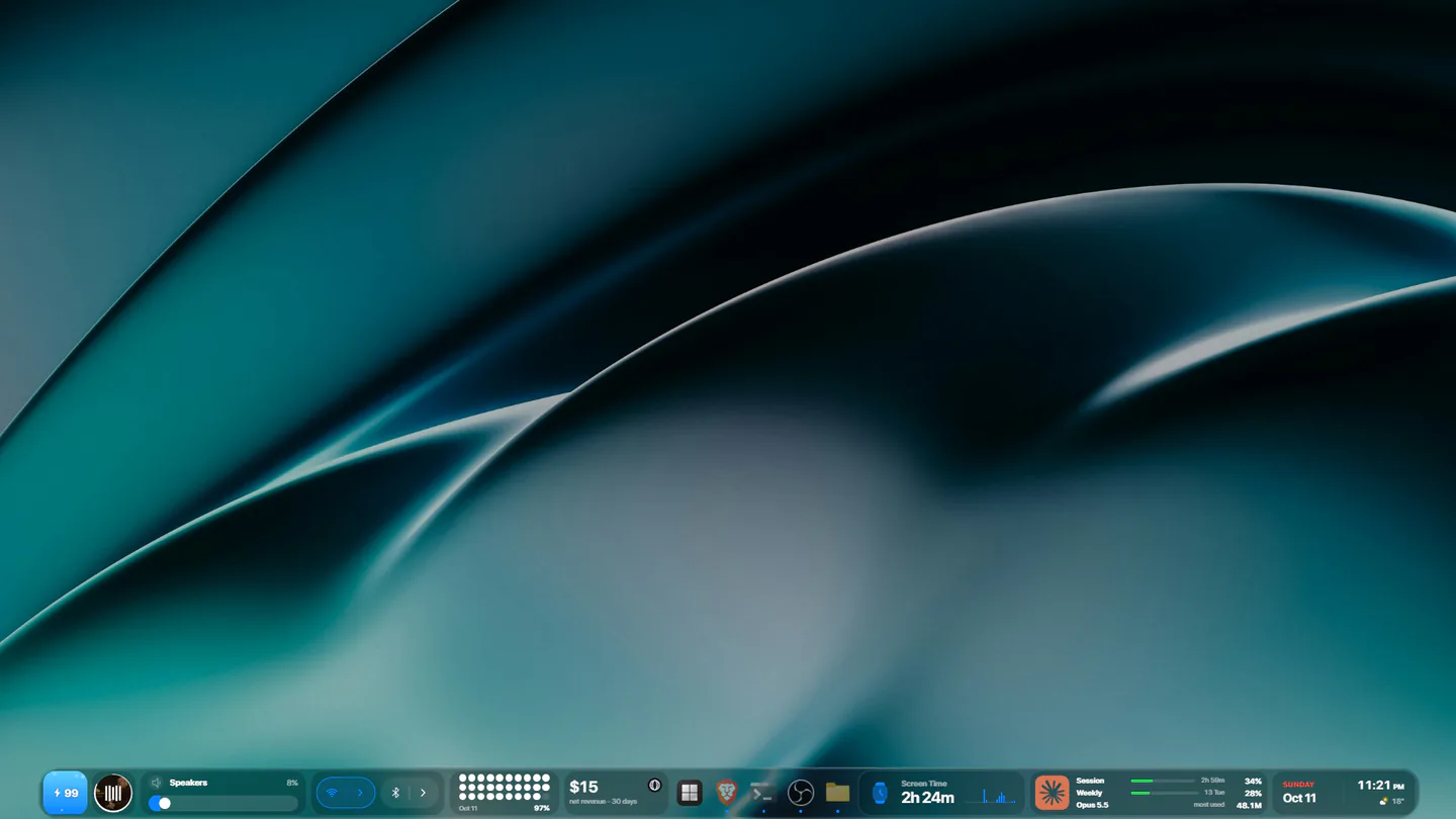 A Windows desktop with the lumabar dock along the bottom edge